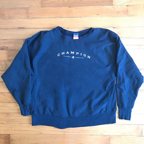 black champion crewneck womens